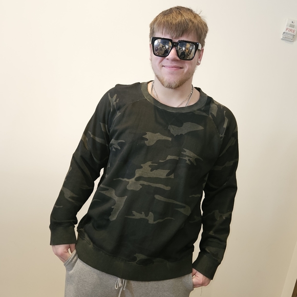 Sovereign Code camo sweatshirt - Picture 3 of 5